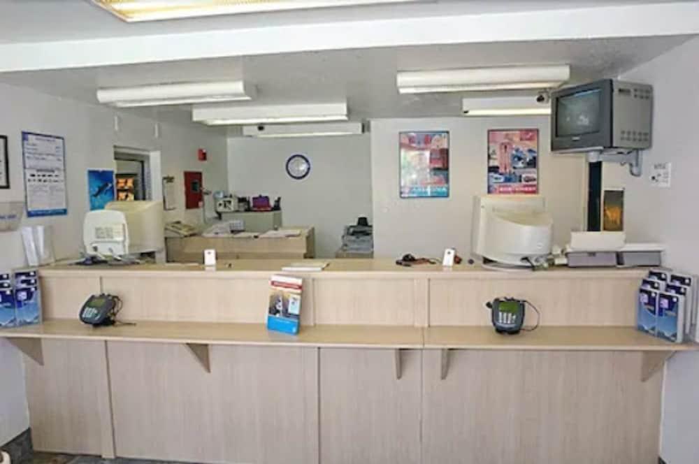 Motel 6-Bismarck, Nd Luaran gambar